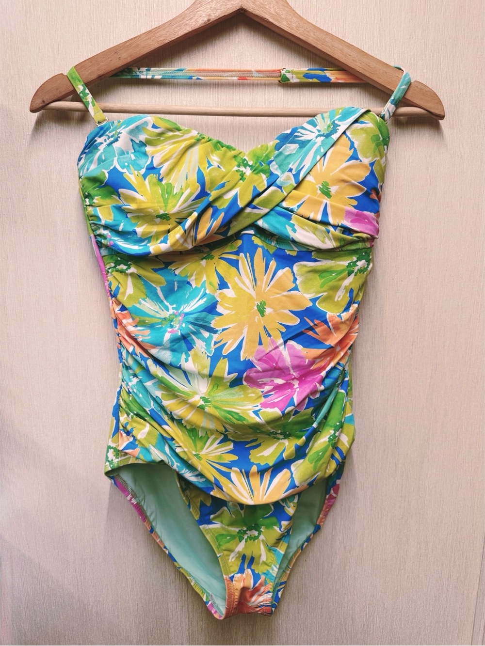 NWT Bleu Rod Beattie Tropical Floral Ruched One Piece Swimsuit, Size 10 - Picture 2 of 11